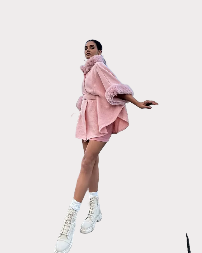 Leilany | Luxury Winter Capes with Fur Details in Pink