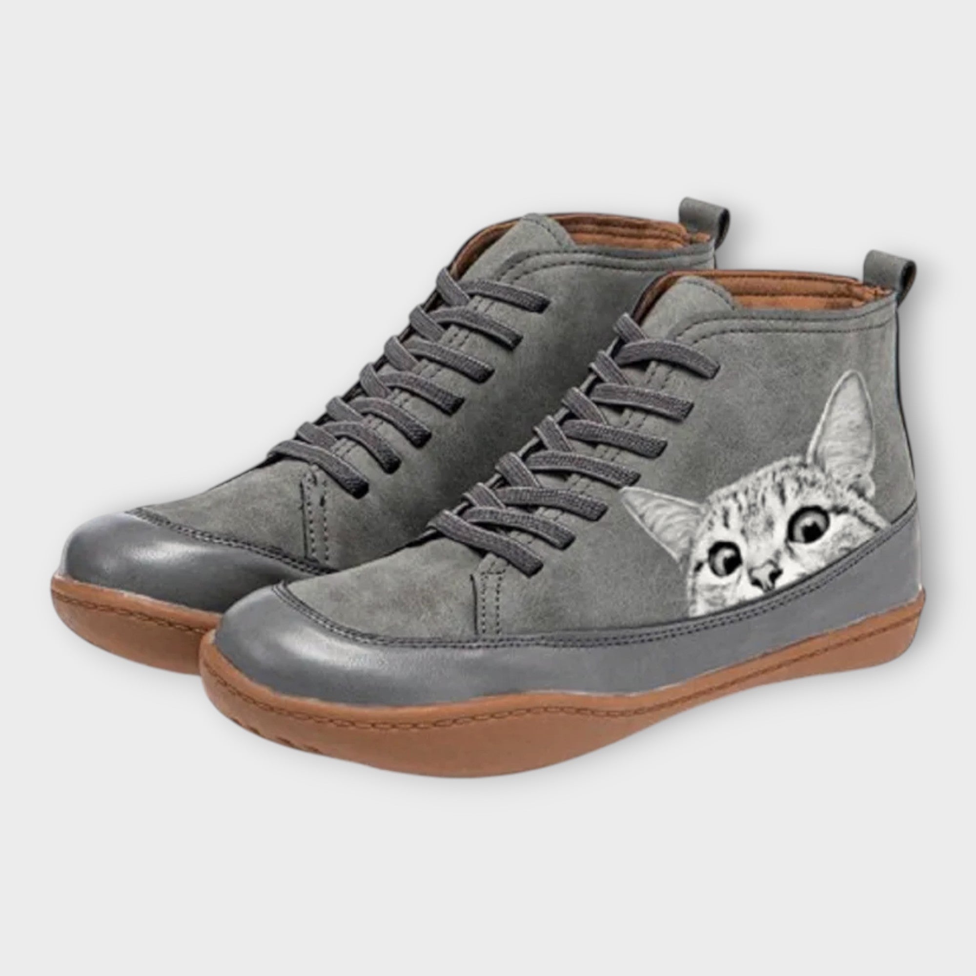 Stylish Sneakers with Distinctive Design