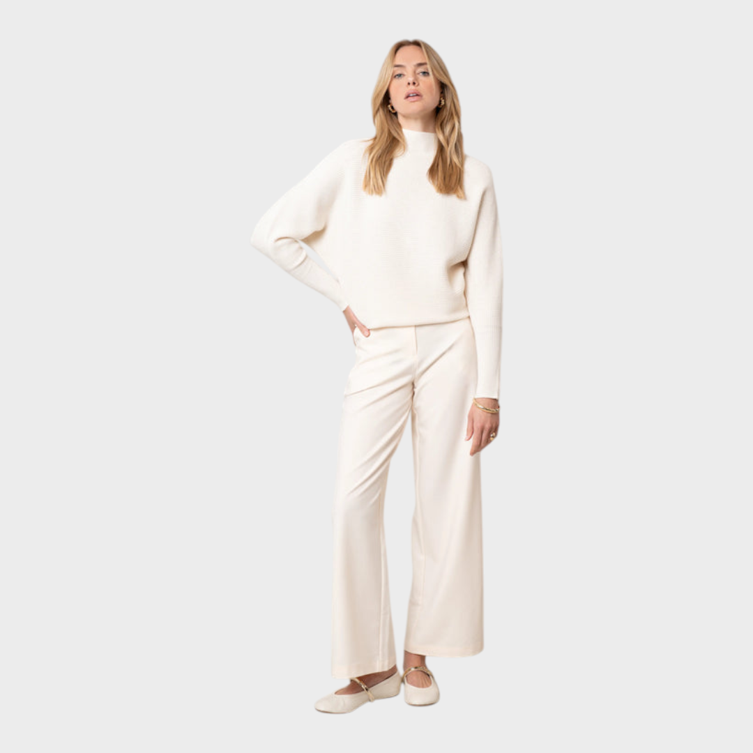 Glenda | The Textured Sweater