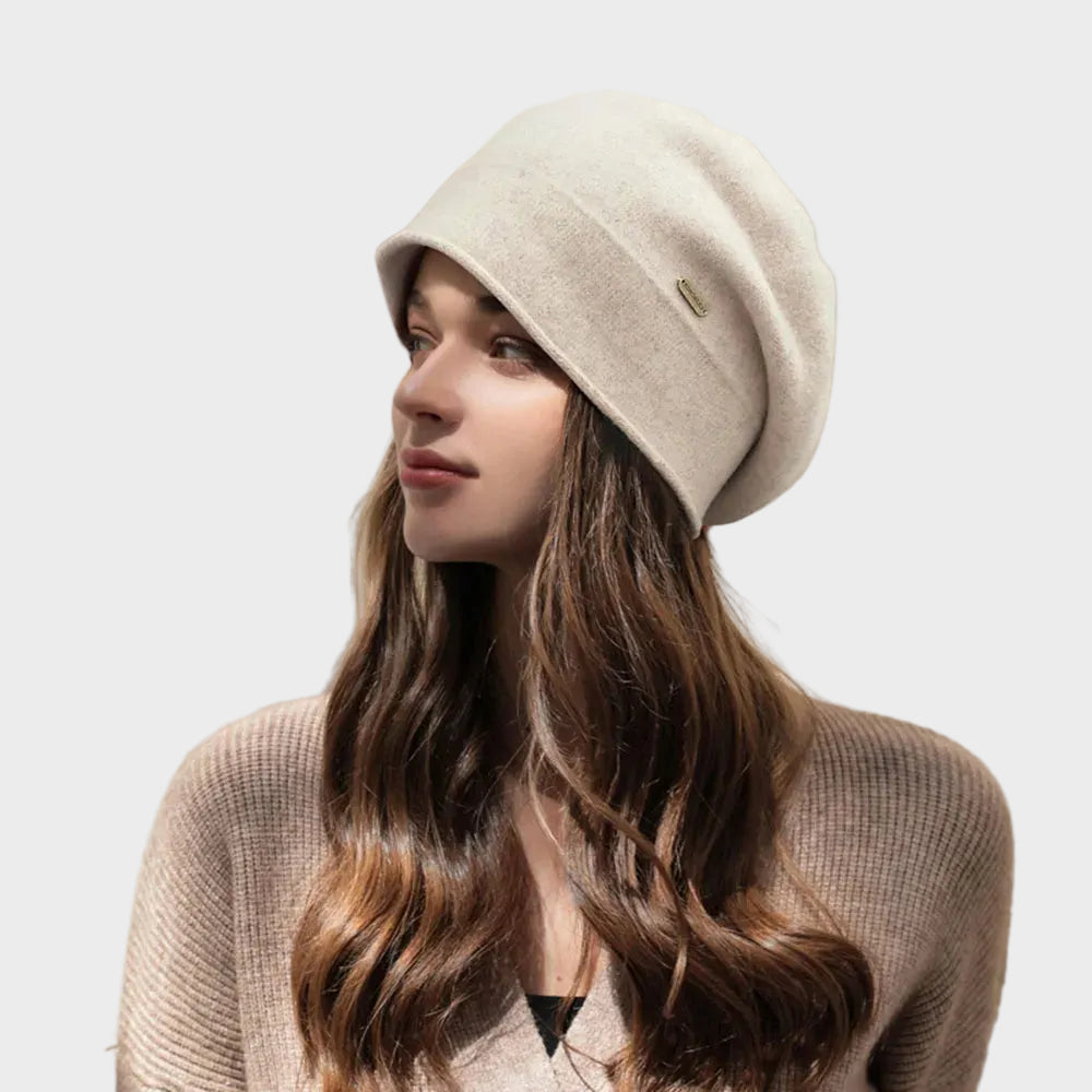 Suz - Soft cashmere blend beanie in a relaxed fit