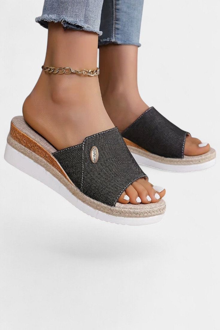 Betina Open Platform Sandals made of natural fabric
