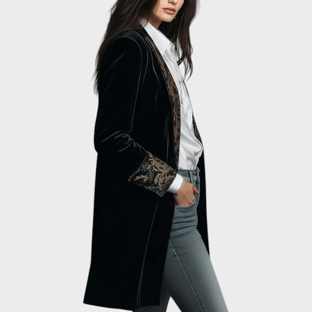 Meanne | Black Velvet Blazer with Baroque Print on the Handles – Timeless Vintage Luxury
