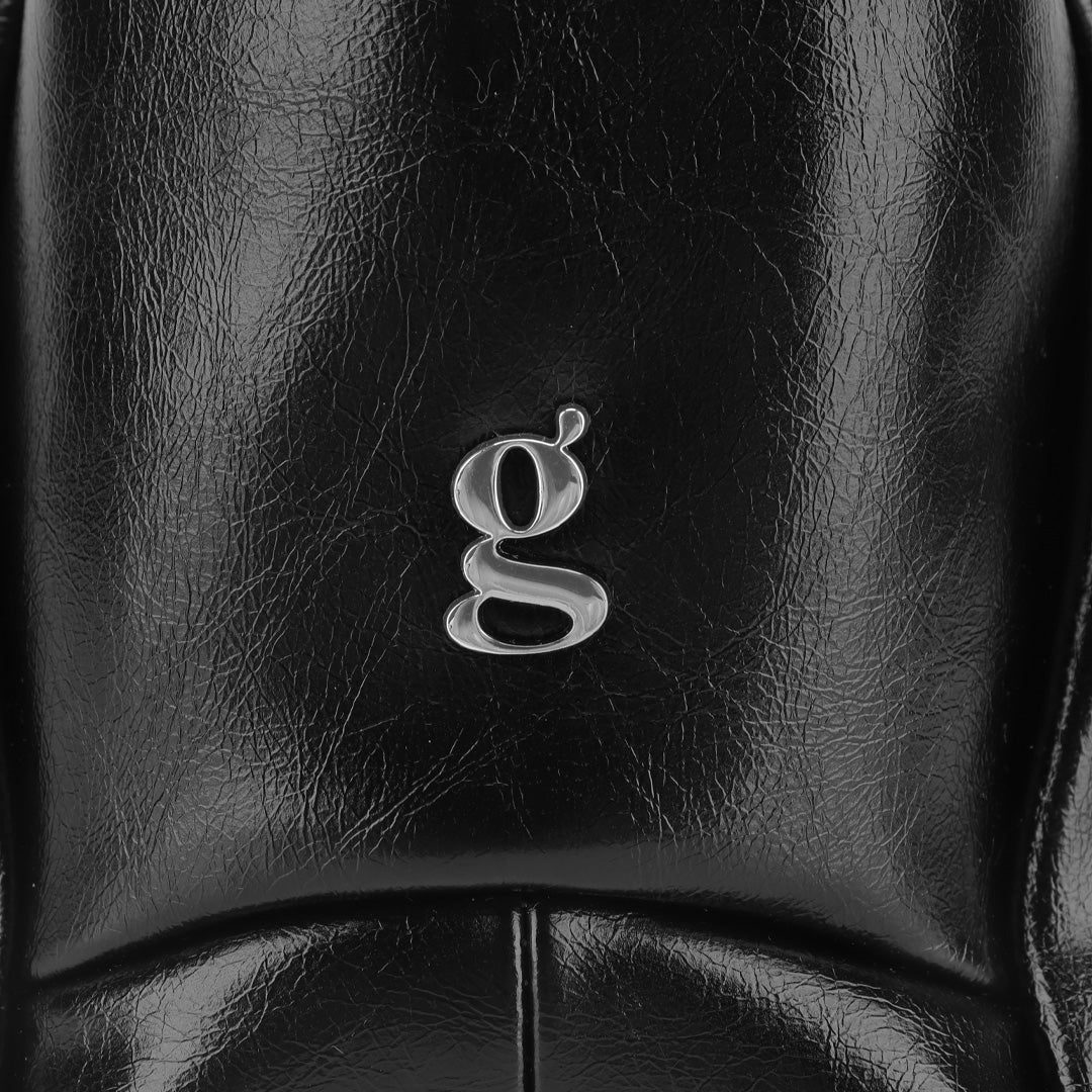 Demi | Crescent-shaped Hobo bag (black)