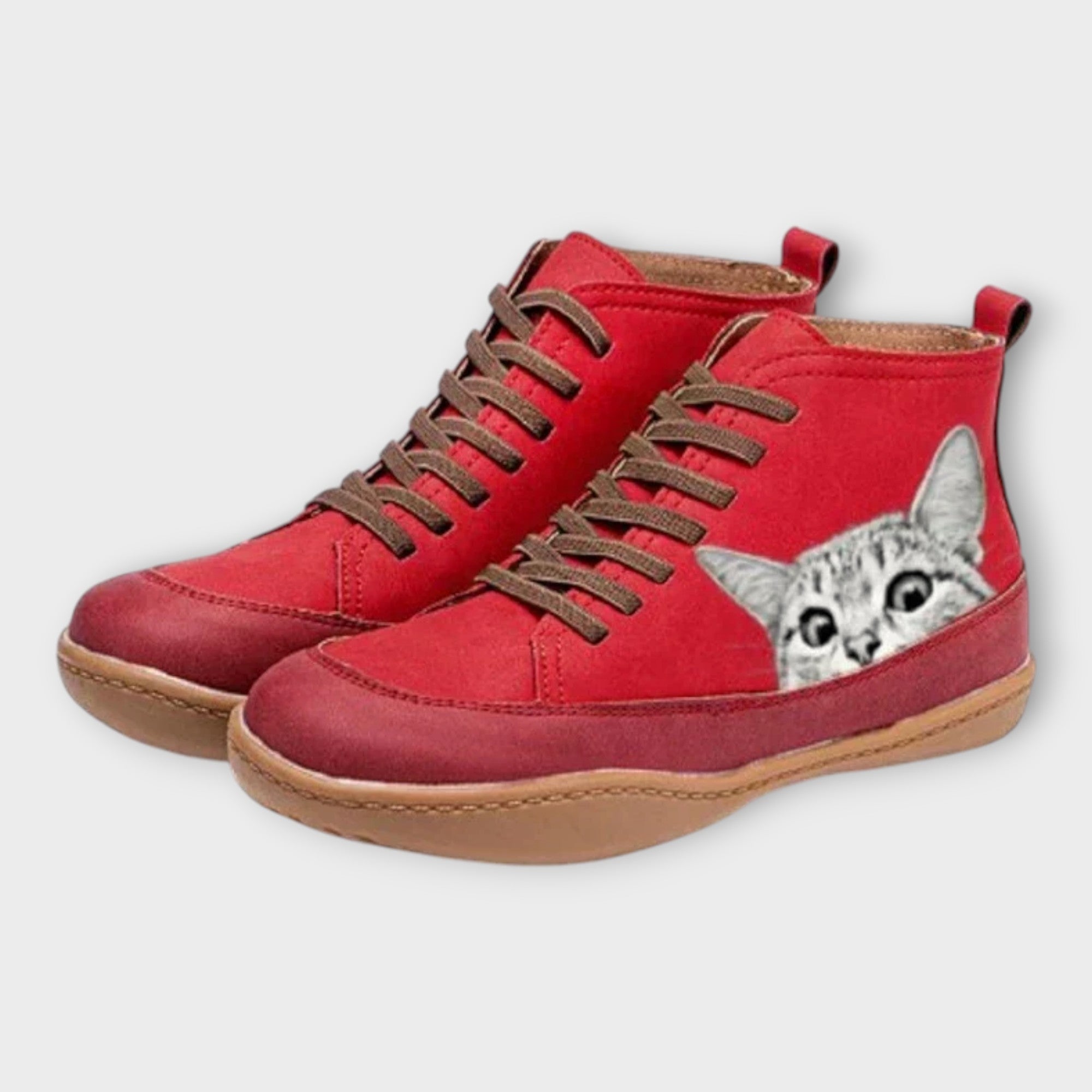 Stylish Sneakers with Distinctive Design