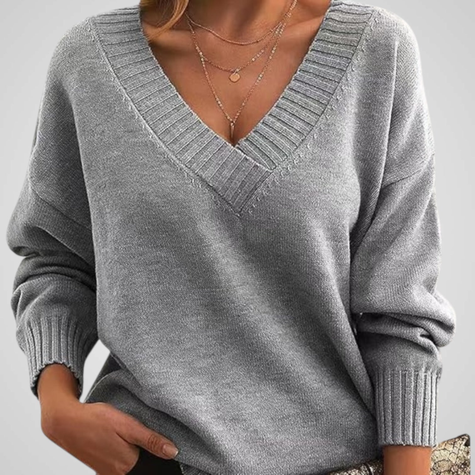 Annie | Chic V-Neck Cashmere Sweater