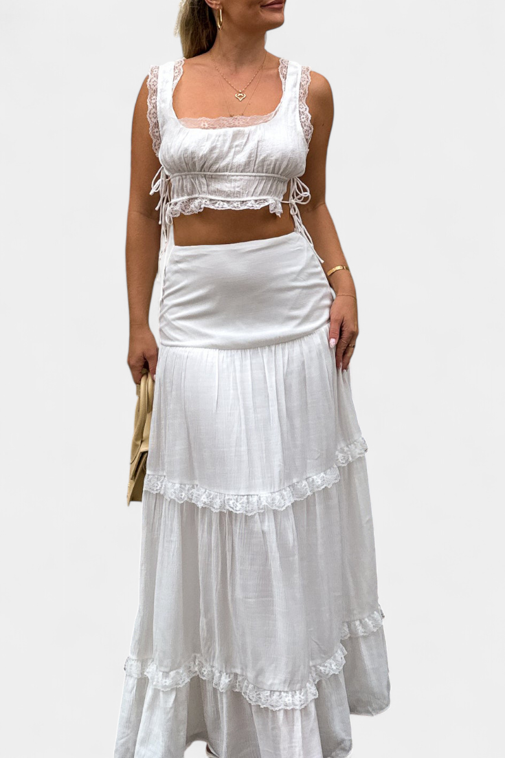 Ilys Romantic Set with Lace Top and Long Voluminous Skirt