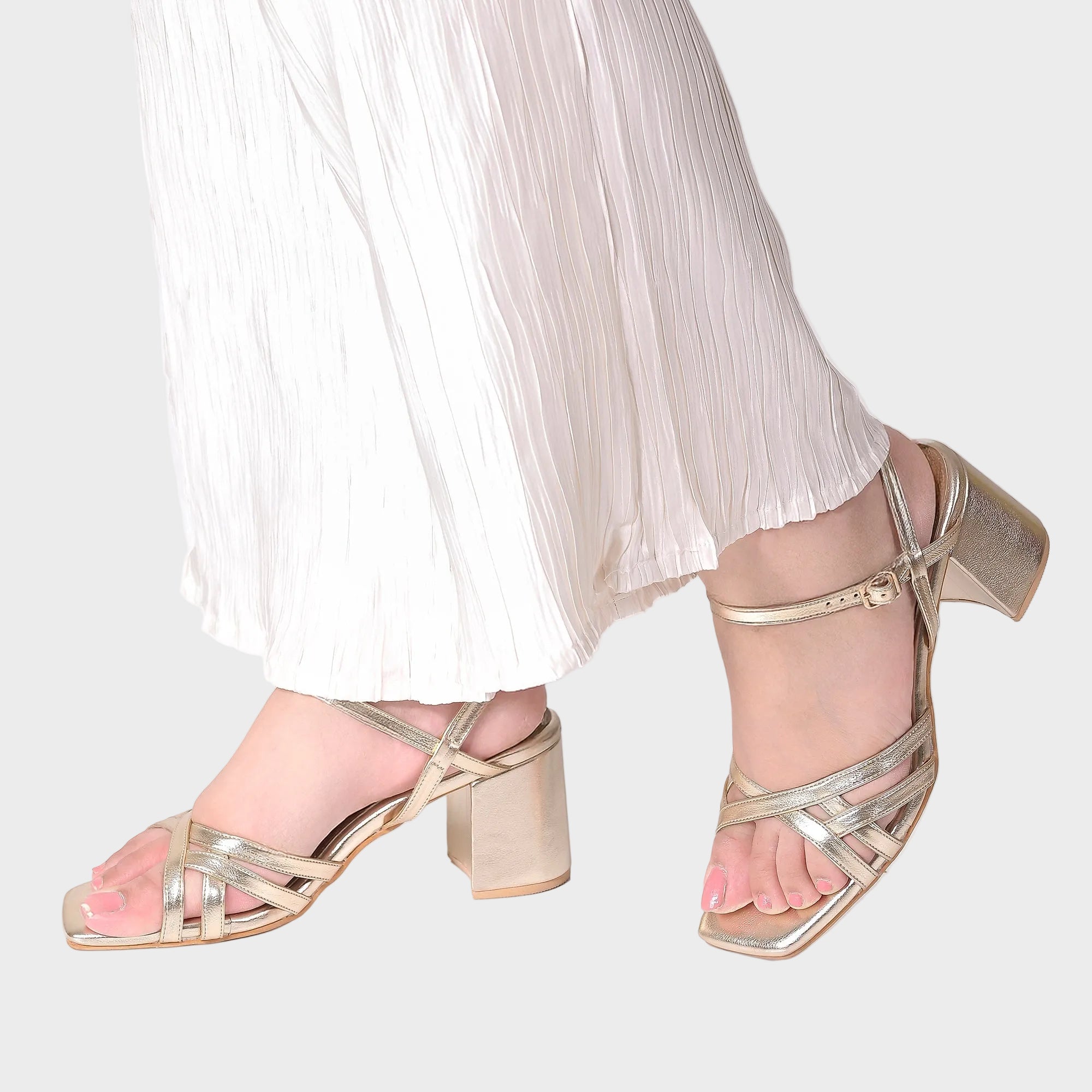 Nova - Gold sandals