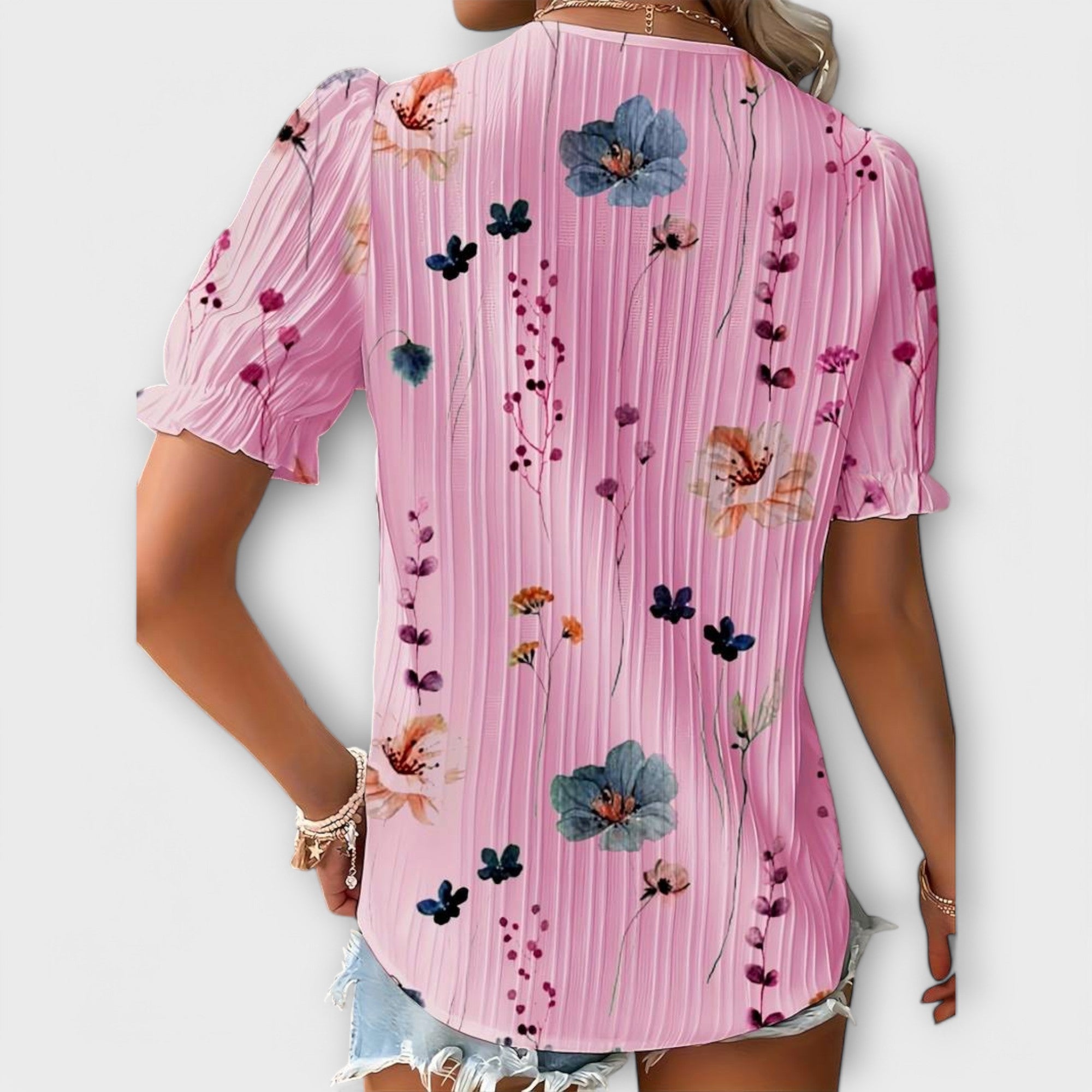 Emily - Fashion blouse with V-neckline