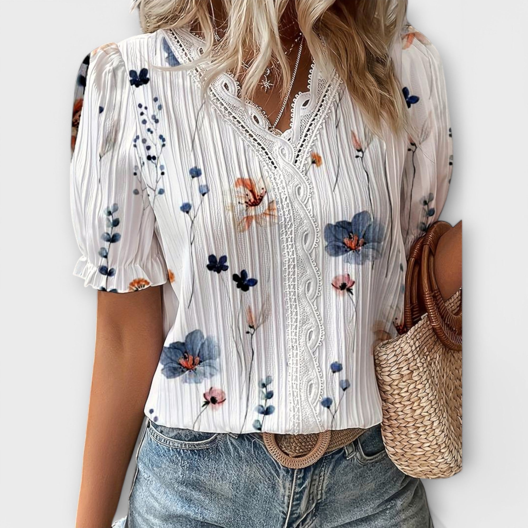 Emily - Fashion blouse with V-neckline