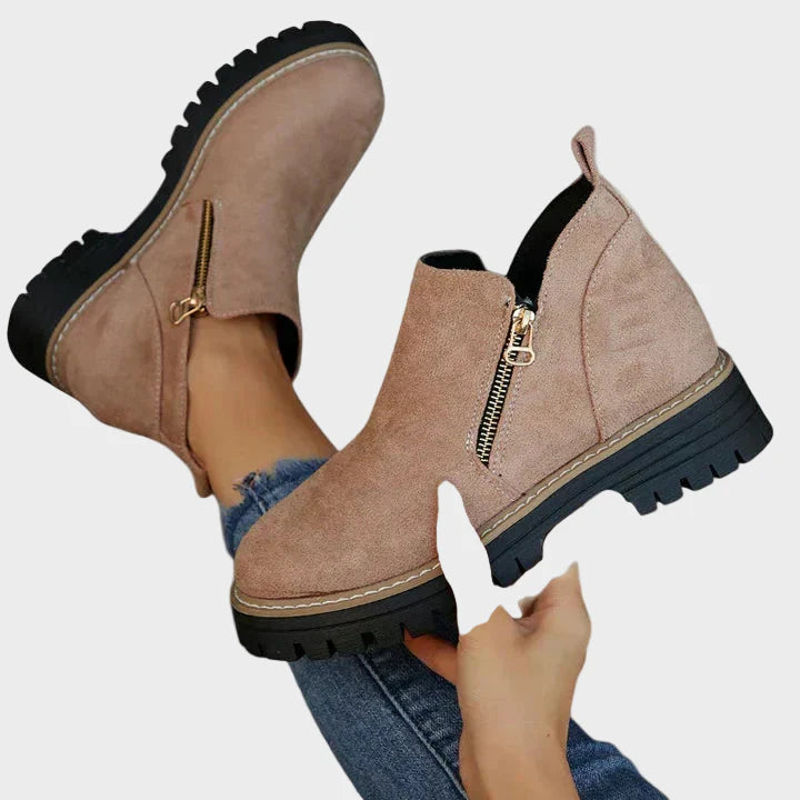 Thalyanna | Orthopedic Boots